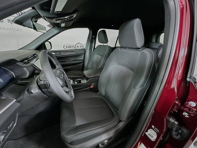 2025 Jeep Grand Cherokee GRAND CHEROKEE LAREDO 4X4