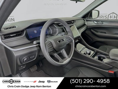 2025 Jeep Grand Cherokee GRAND CHEROKEE LAREDO X 4X4