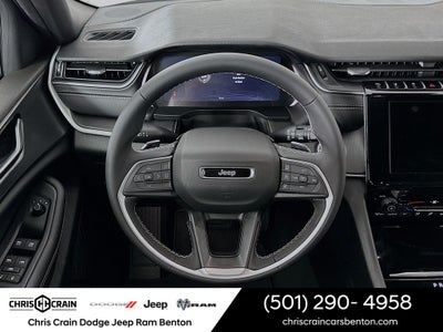 2025 Jeep Grand Cherokee GRAND CHEROKEE LAREDO X 4X4