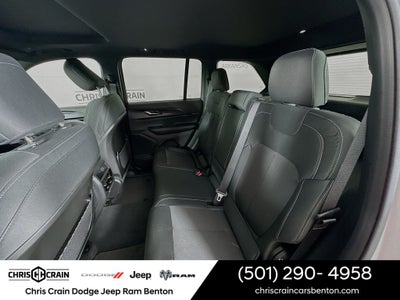 2025 Jeep Grand Cherokee GRAND CHEROKEE LAREDO X 4X4