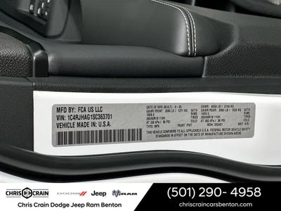 2025 Jeep Grand Cherokee GRAND CHEROKEE LAREDO X 4X4