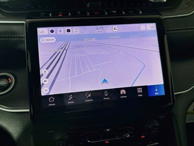 2027 Jeep Grand Cherokee GRAND CHEROKEE LAREDO 4X4