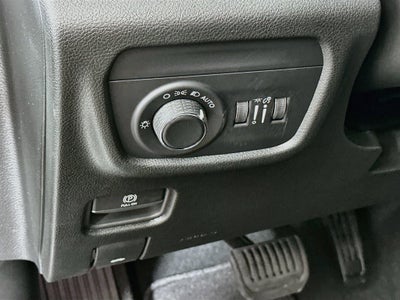 2027 Jeep Grand Cherokee GRAND CHEROKEE LAREDO 4X4