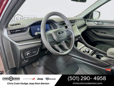 2025 Jeep Grand Cherokee GRAND CHEROKEE LAREDO X 4X4