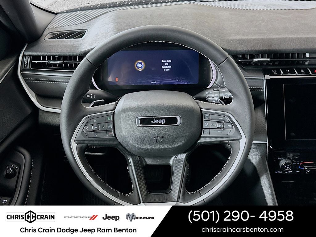 2025 Jeep Grand Cherokee GRAND CHEROKEE LAREDO X 4X4