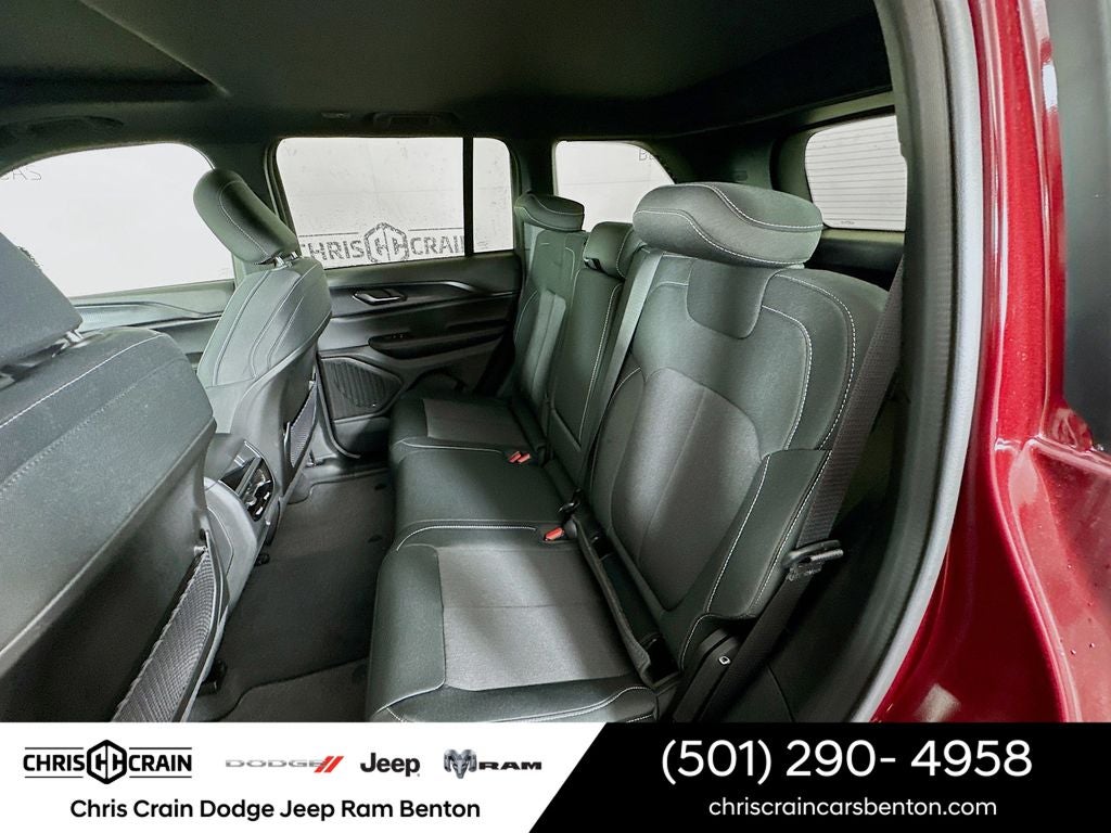 2025 Jeep Grand Cherokee GRAND CHEROKEE LAREDO X 4X4