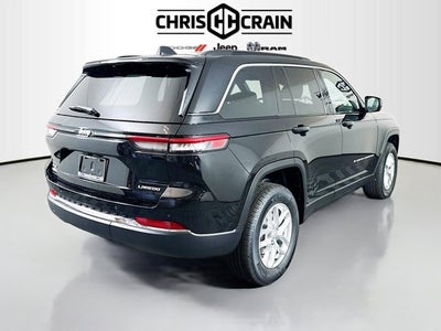 2025 Jeep Grand Cherokee GRAND CHEROKEE LAREDO X 4X4