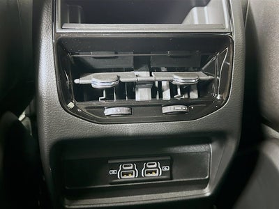 2025 Jeep Grand Cherokee GRAND CHEROKEE LAREDO 4X4