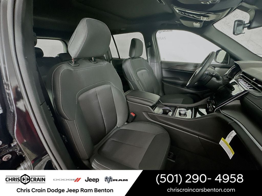 2026 Jeep Grand Cherokee GRAND CHEROKEE LAREDO X 4X4