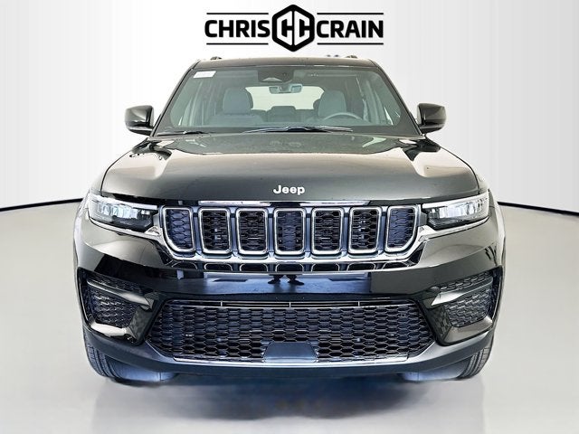 2025 Jeep Grand Cherokee GRAND CHEROKEE LAREDO X 4X4