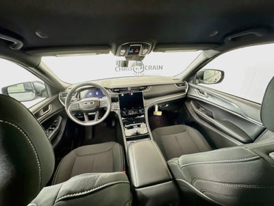 2027 Jeep Grand Cherokee GRAND CHEROKEE LAREDO 4X4
