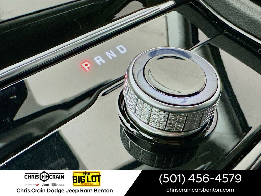 2023 Jeep Grand Cherokee Laredo 4x4