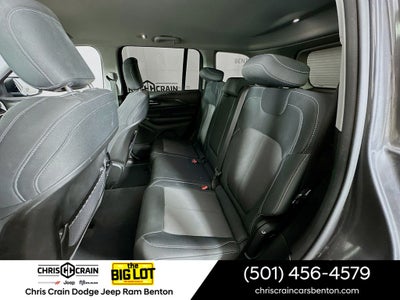 2023 Jeep Grand Cherokee Laredo 4x4