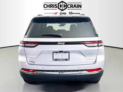 2025 Jeep Grand Cherokee GRAND CHEROKEE LAREDO X 4X4