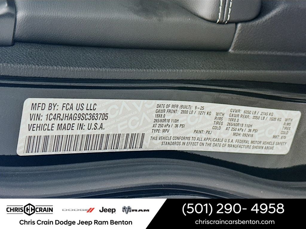 2025 Jeep Grand Cherokee GRAND CHEROKEE LAREDO X 4X4