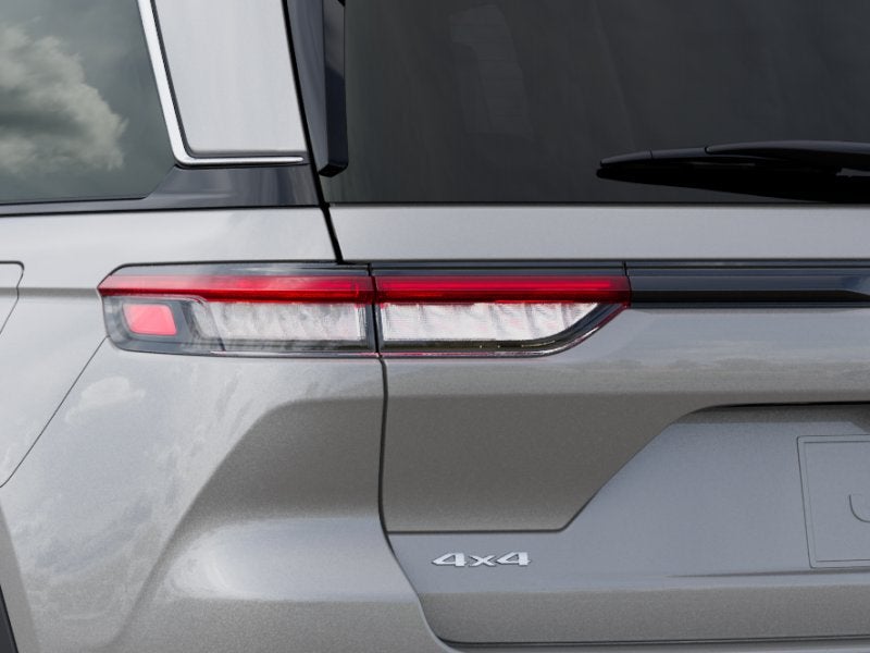 2025 Jeep Grand Cherokee GRAND CHEROKEE LAREDO 4X4