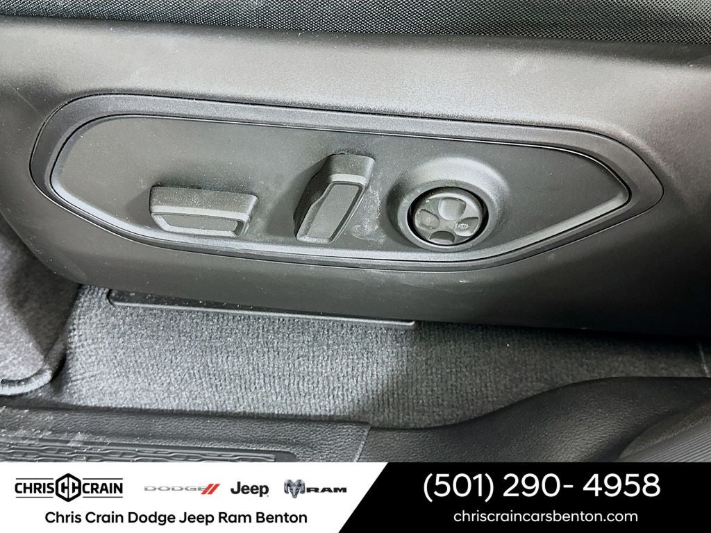 2026 Jeep Grand Cherokee GRAND CHEROKEE LAREDO X 4X4