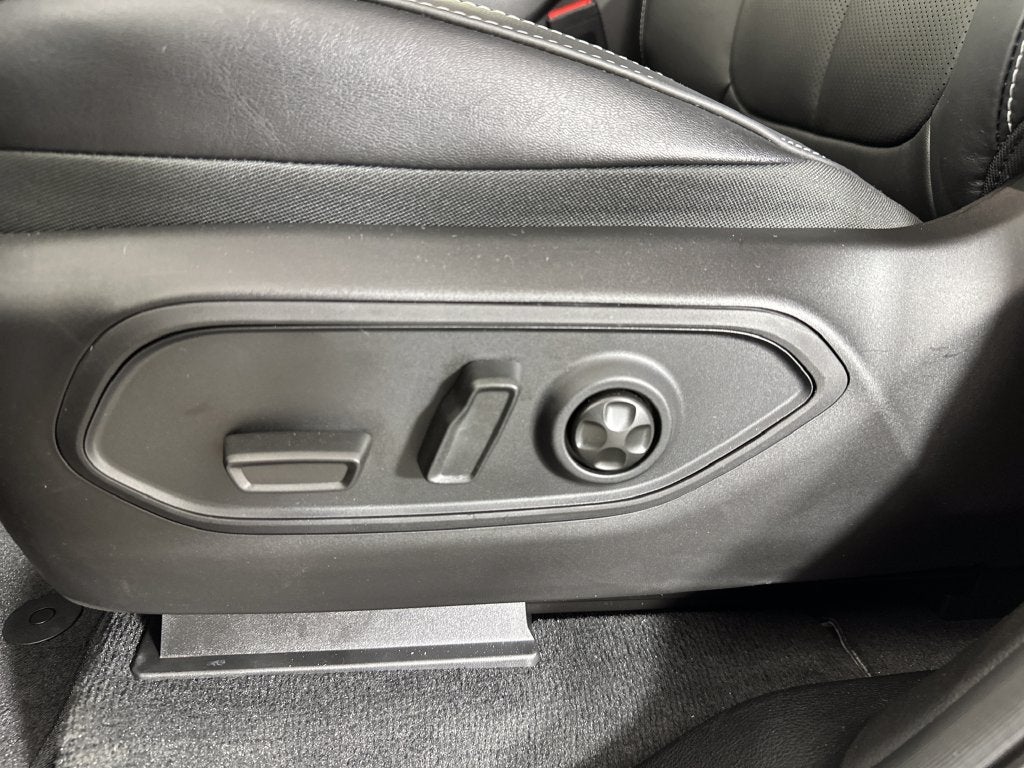 2027 Jeep Grand Cherokee GRAND CHEROKEE LIMITED RESERVE 4X4