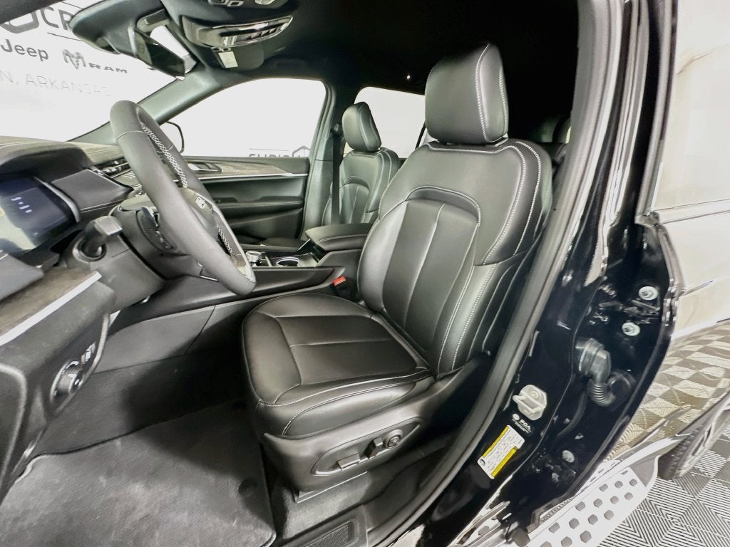 2027 Jeep Grand Cherokee GRAND CHEROKEE LIMITED 4X4