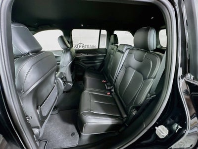 2027 Jeep Grand Cherokee GRAND CHEROKEE LIMITED 4X4