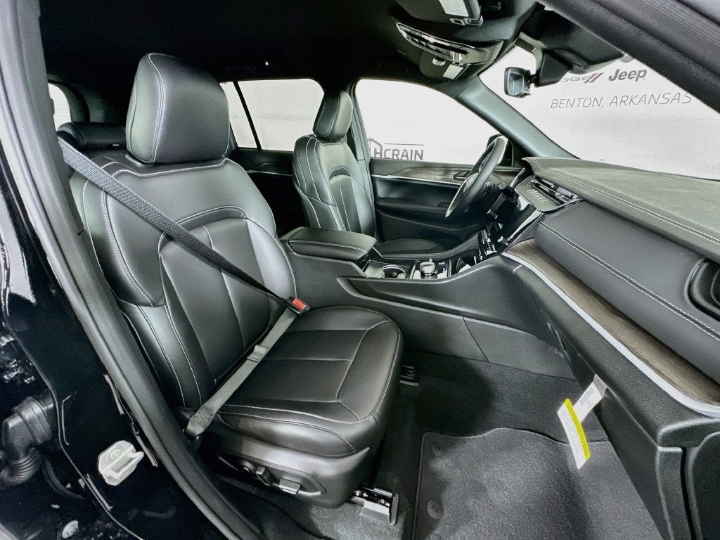 2027 Jeep Grand Cherokee GRAND CHEROKEE LIMITED 4X4