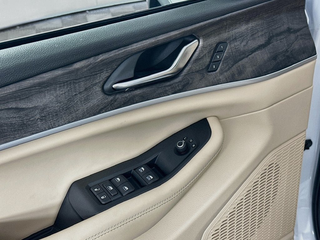 2027 Jeep Grand Cherokee Limited
