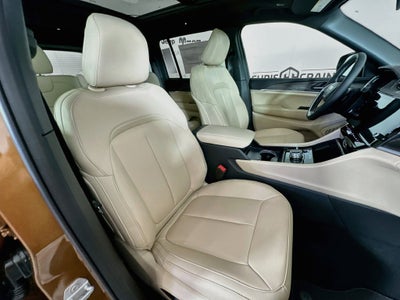 2027 Jeep Grand Cherokee GRAND CHEROKEE LIMITED 4X4