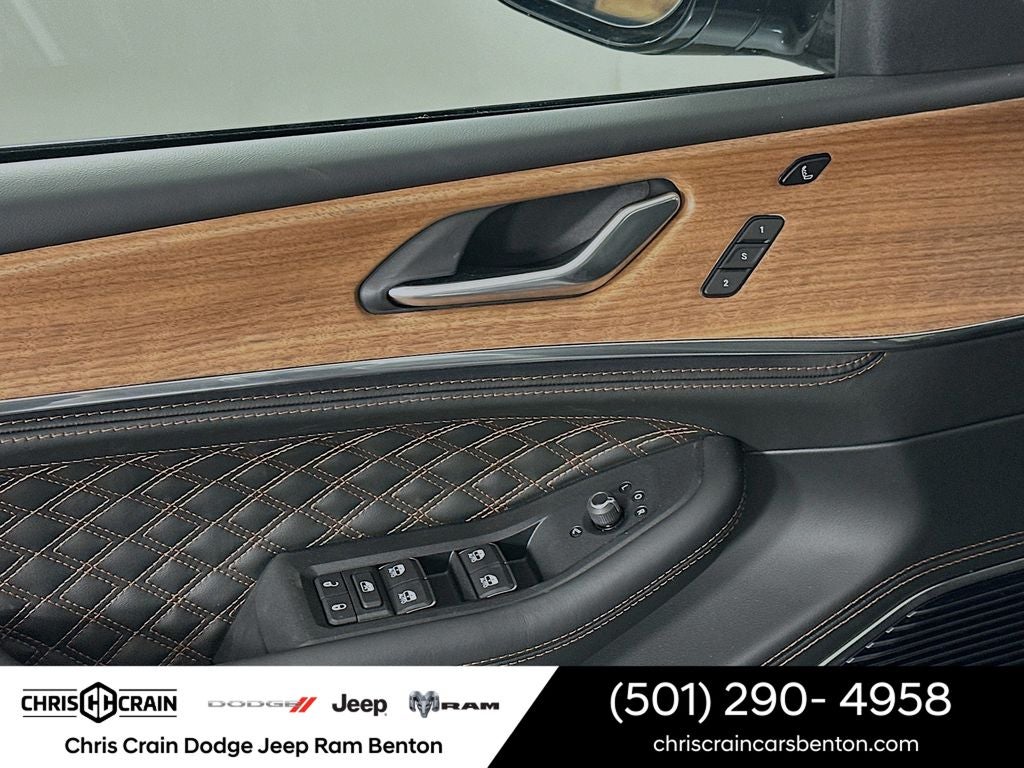 2026 Jeep Grand Cherokee GRAND CHEROKEE SUMMIT 4X4