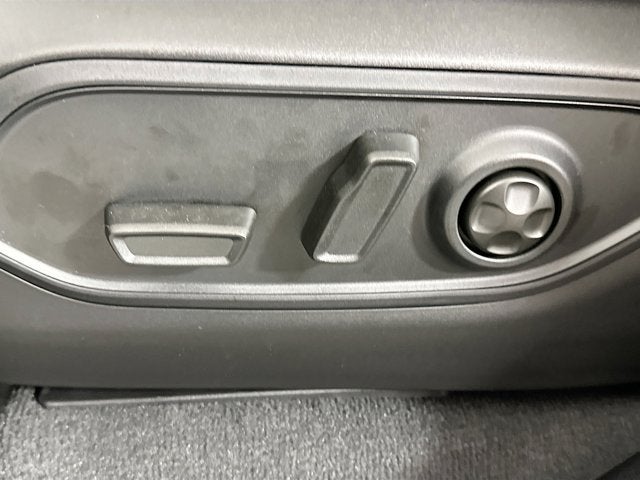 2025 Jeep Grand Cherokee GRAND CHEROKEE L LAREDO X 4X2