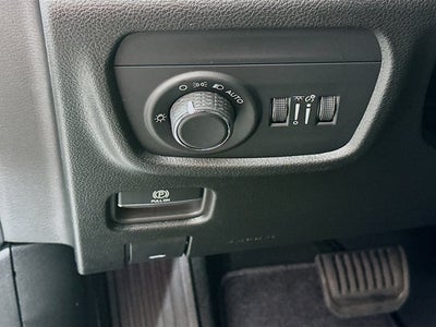 2025 Jeep Grand Cherokee GRAND CHEROKEE L LAREDO X 4X2