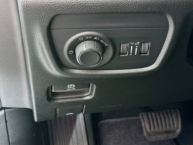 2025 Jeep Grand Cherokee GRAND CHEROKEE L LAREDO X 4X2