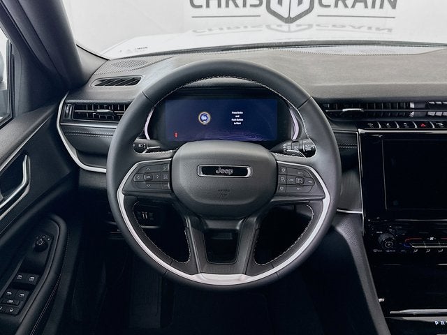 2025 Jeep Grand Cherokee GRAND CHEROKEE L LAREDO X 4X2