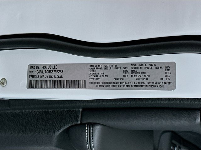 2025 Jeep Grand Cherokee GRAND CHEROKEE L LAREDO X 4X2