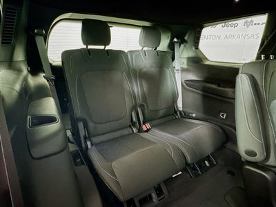 2025 Jeep Grand Cherokee GRAND CHEROKEE L LAREDO 4X2