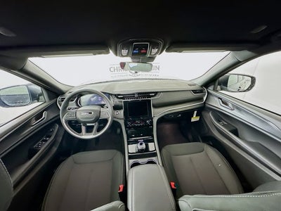 2025 Jeep Grand Cherokee GRAND CHEROKEE L LAREDO 4X2