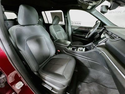 2024 Jeep Grand Cherokee L Laredo X 4x2