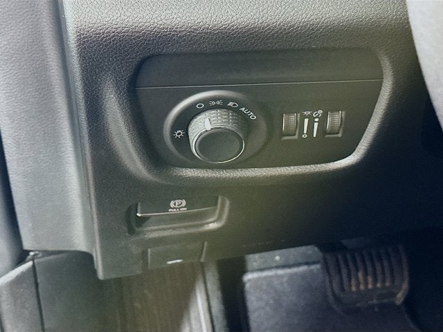 2025 Jeep Grand Cherokee GRAND CHEROKEE L LAREDO 4X2