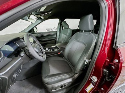 2025 Jeep Grand Cherokee GRAND CHEROKEE L LAREDO 4X2