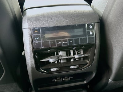 2025 Jeep Grand Cherokee GRAND CHEROKEE L LAREDO 4X2