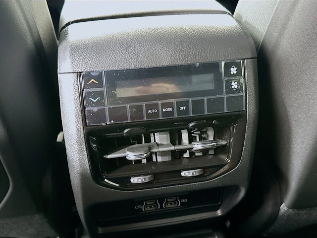 2025 Jeep Grand Cherokee GRAND CHEROKEE L LAREDO 4X2