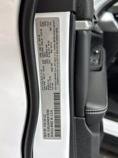 2027 Jeep Grand Cherokee GRAND CHEROKEE L LAREDO ALTITUDE 4X2