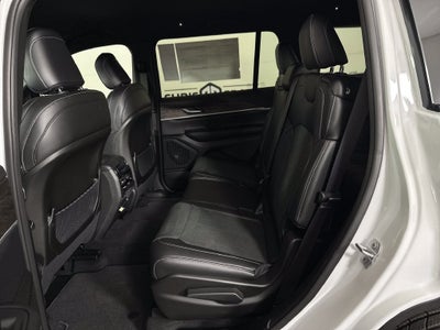2027 Jeep Grand Cherokee GRAND CHEROKEE L LAREDO ALTITUDE 4X2
