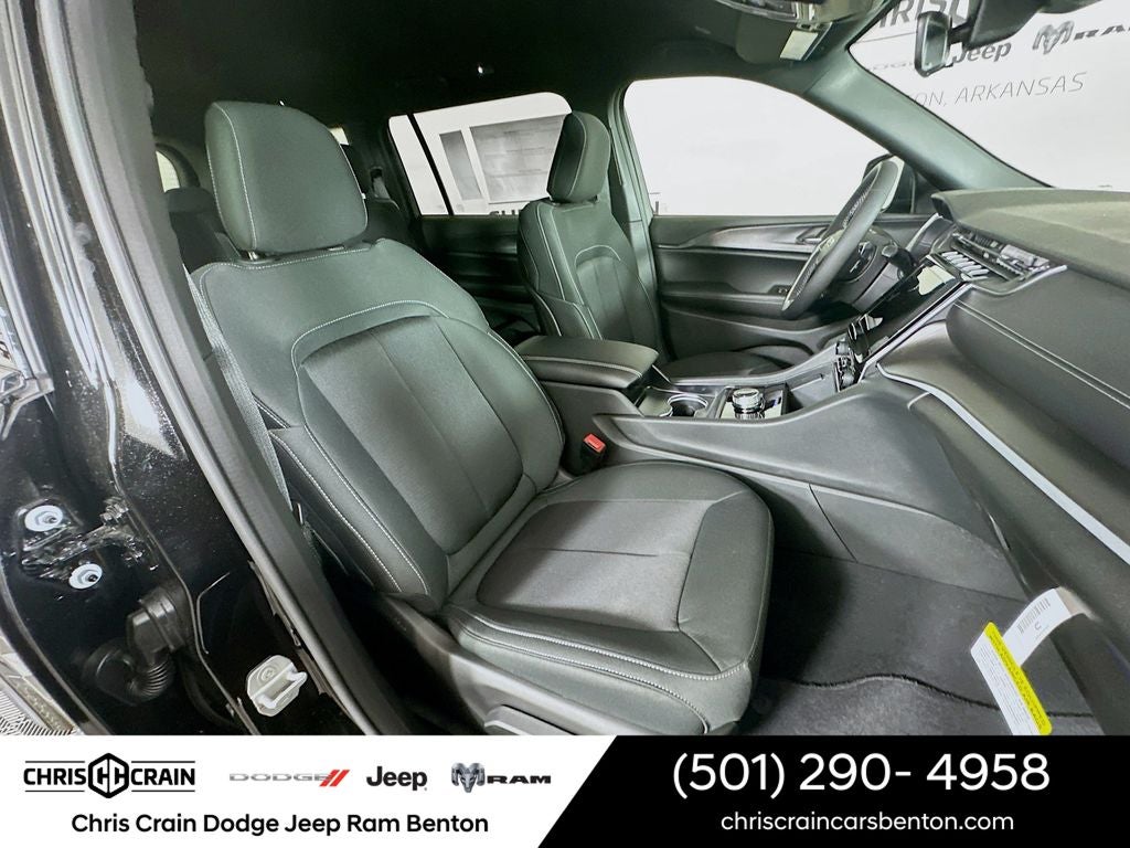 2026 Jeep Grand Cherokee GRAND CHEROKEE L LAREDO 4X4