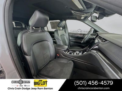 2023 Jeep Grand Cherokee L Altitude 4x4