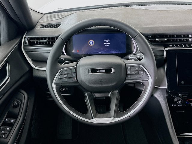 2025 Jeep Grand Cherokee GRAND CHEROKEE L LAREDO 4X4