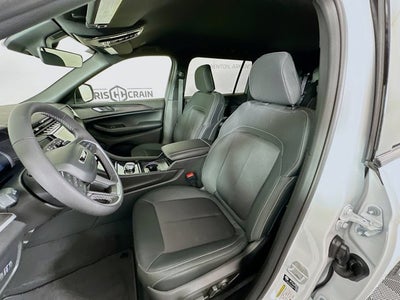 2025 Jeep Grand Cherokee GRAND CHEROKEE L LAREDO 4X4