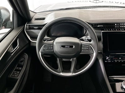 2025 Jeep Grand Cherokee GRAND CHEROKEE L LAREDO 4X4