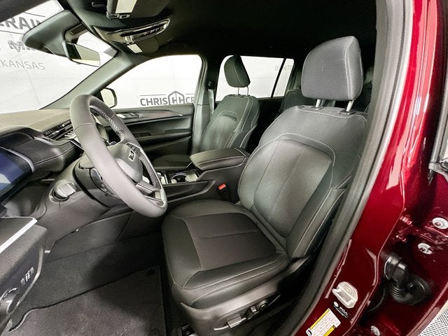 2025 Jeep Grand Cherokee GRAND CHEROKEE L LAREDO 4X4