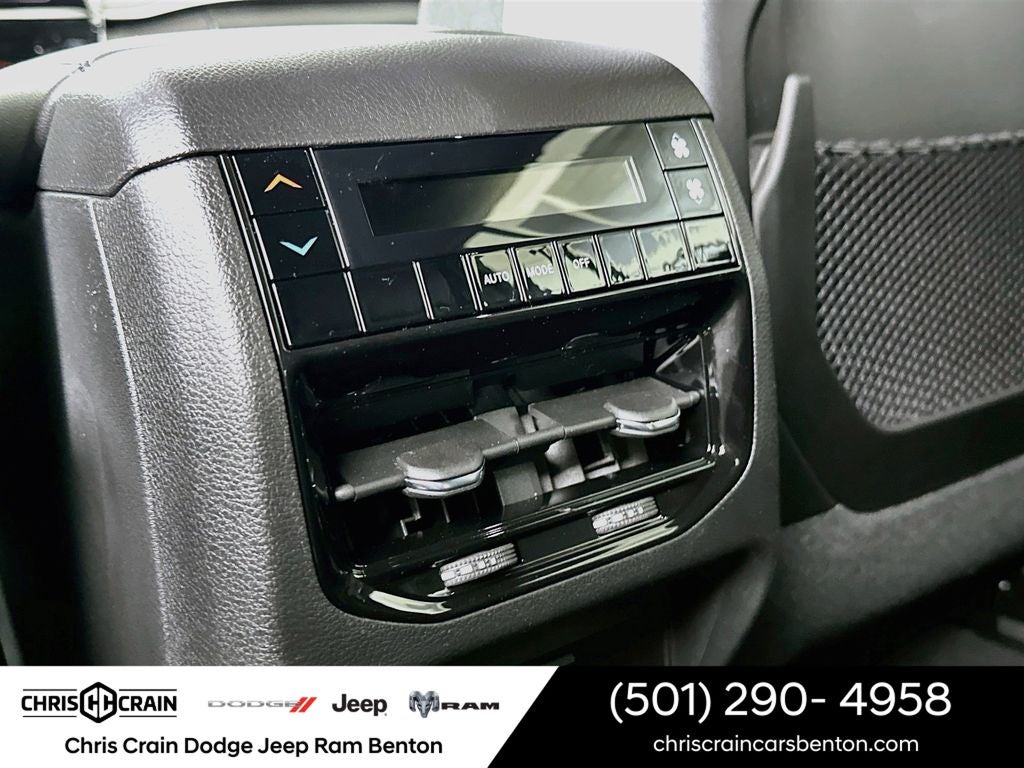 2026 Jeep Grand Cherokee GRAND CHEROKEE L LAREDO 4X4