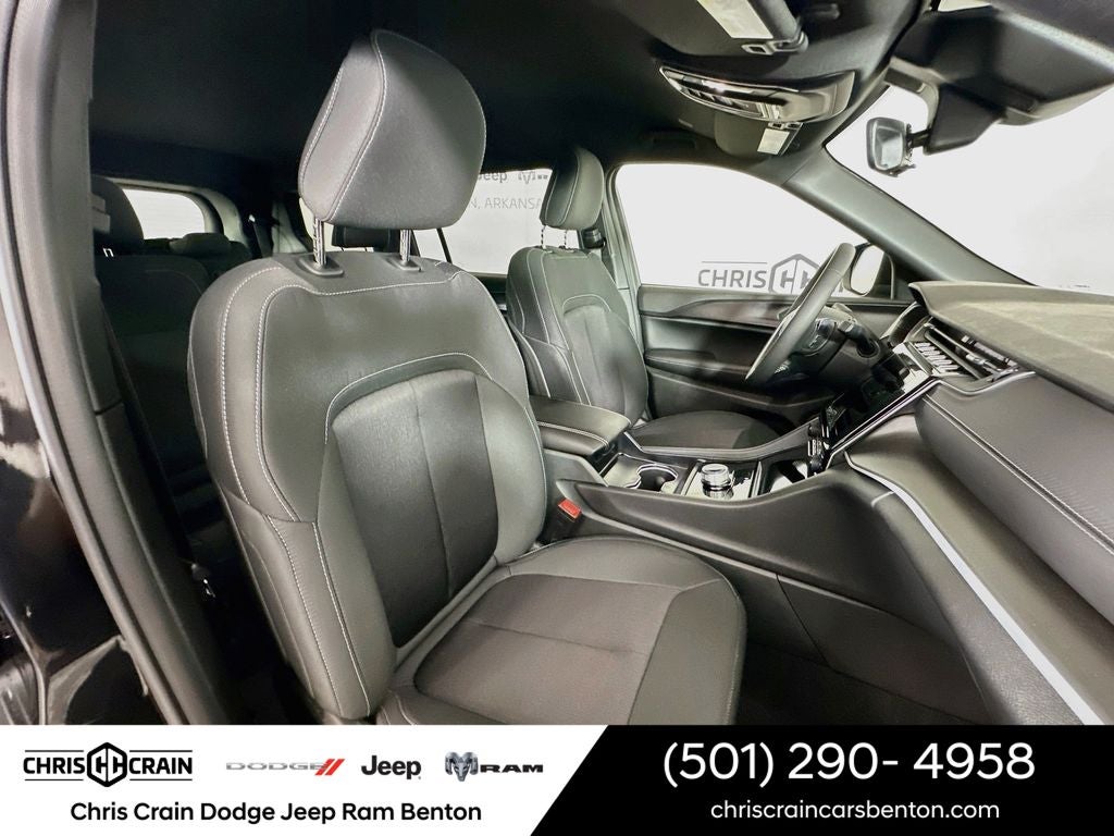 2026 Jeep Grand Cherokee GRAND CHEROKEE L LAREDO 4X4